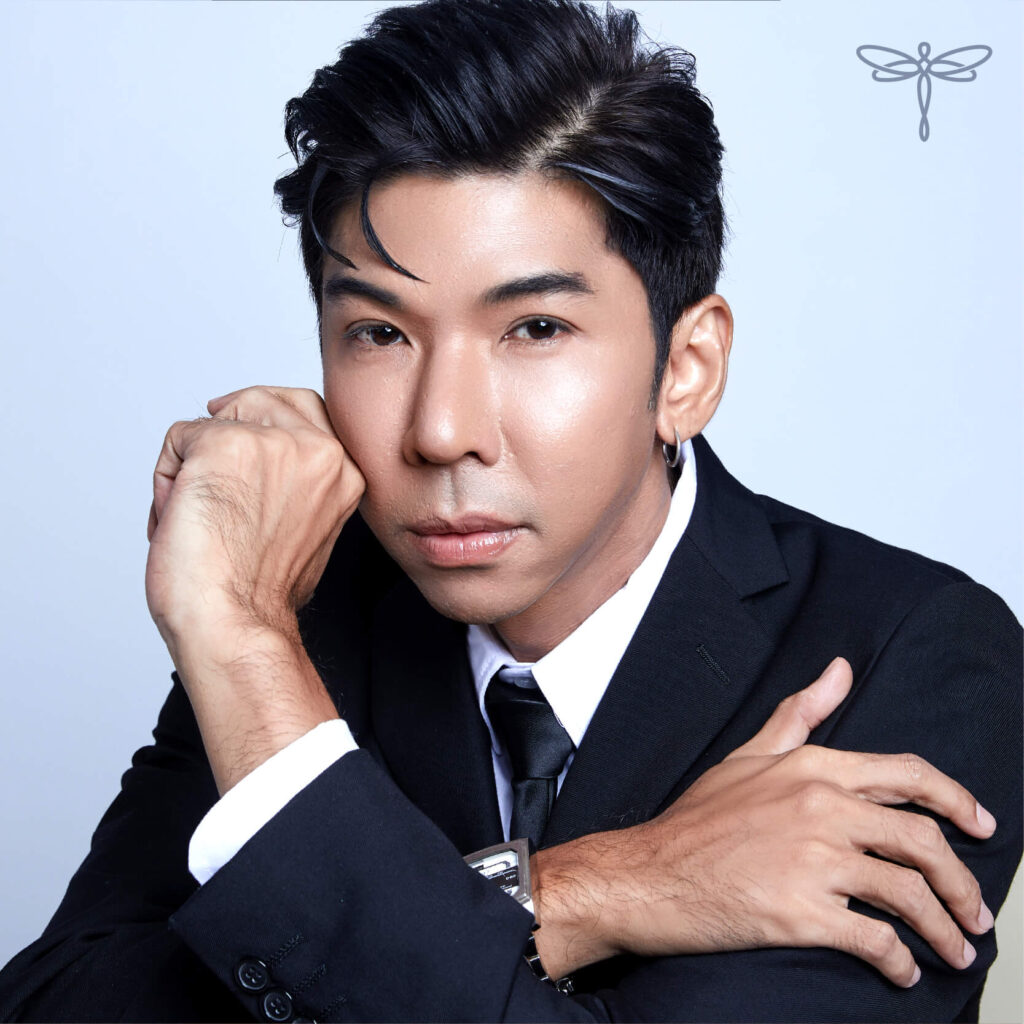 คุณกอล์ฟ ภักดีวิจิตร